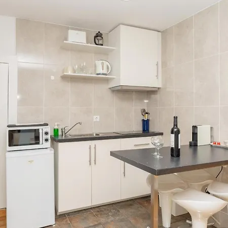 Sunny Oporto, Douro *